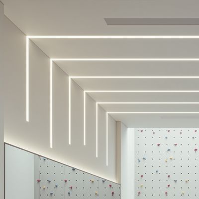 Guter Preis LED-Streifen-Aluminiumprofil mit 12mm 14*13mm linearem Aluminiumkühlkörper-Oberfläche Berg Online