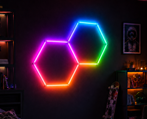 Modulares RGB-Wabendeckensystem mit sechseckiger LED-Leuchte, das flexible Installationsoptionen für Garage, Fitnessstudio, Werkstatt und Büro bietet