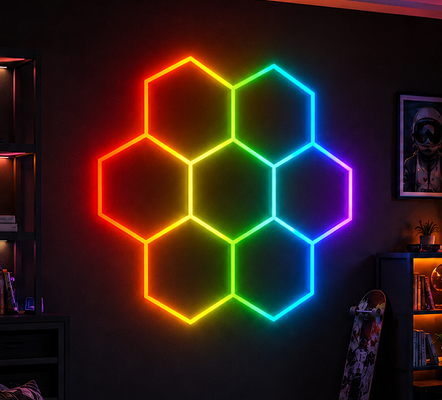 RGB LED Hexagonale Leuchte Modulares Waben-Deckenbeleuchtungssystem Entwickelt für Garage, Fitnessstudio, Werkstatt, Büro und einfache Montage