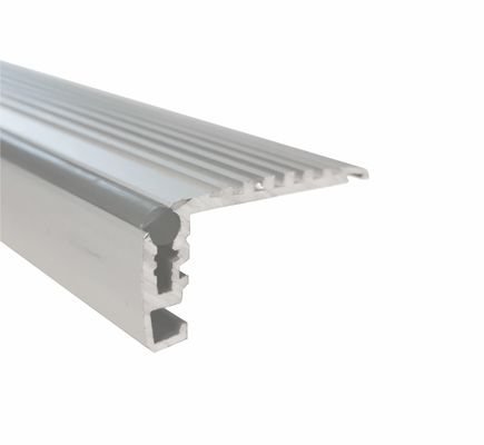 Guter Preis geführte Aluminiumkanal LED Aluminiumverdrängungs-Profile für Treppenbeleuchtung Online
