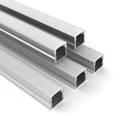 Regelmäßiges geführtes Aluminiumprofil mit schwarzer PC Abdeckung für LED-Streifen-Aluminiumprofil