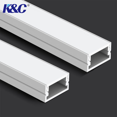 PMMA-Abdeckungs-Quadrat führte Aluminiumprofil-T3-Temperament-Sandstrahlen